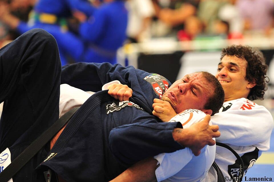 Rômulo Barral attacking a choke at the 2009 Pan-American Jiu-Jitsu Championship